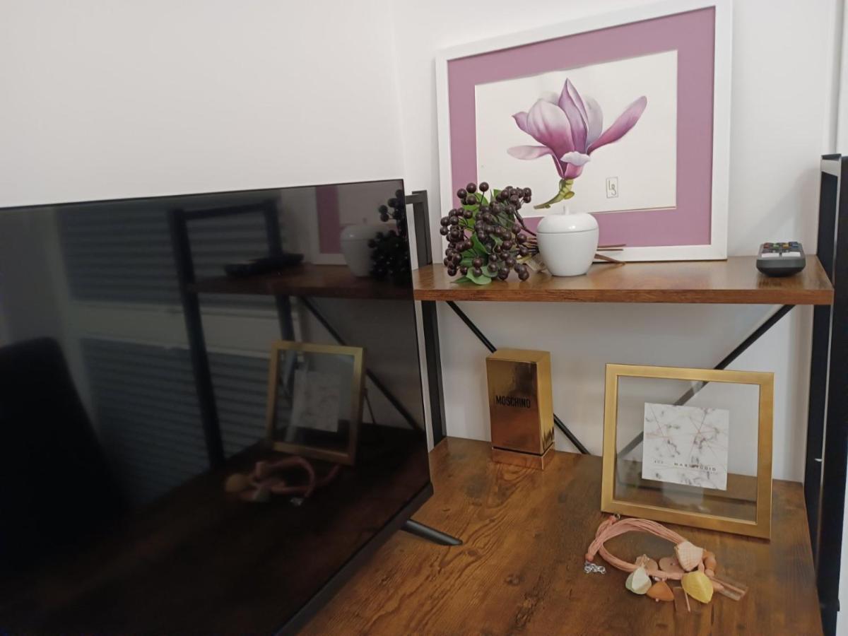 Apartamenty Wiktoryn 6A Warschau Buitenkant foto