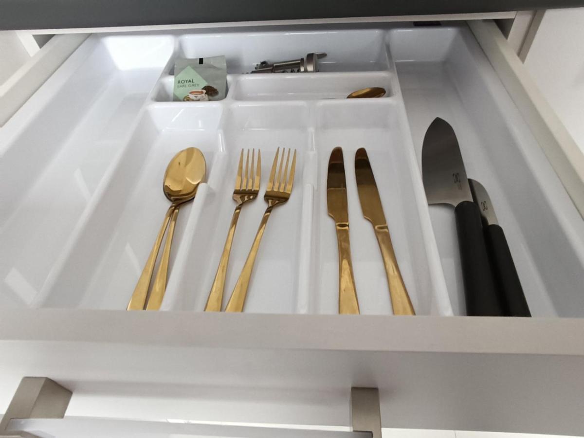 Apartamenty Wiktoryn 6A Warschau Buitenkant foto